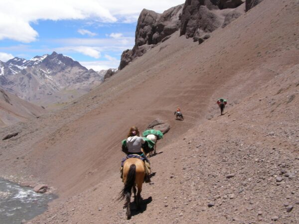 Trekking Cerro Mercedario y Balcón de los Seismiles – Image 27